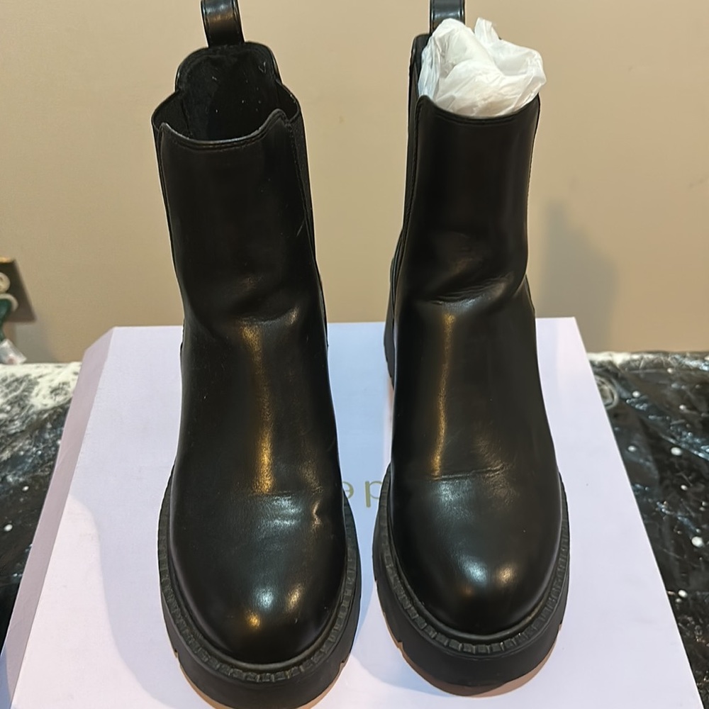 Madden girl boots size 10 , worn once 👢